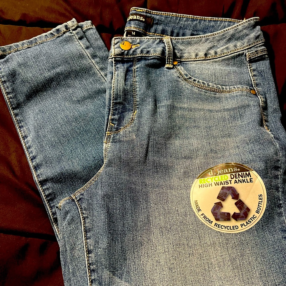 Women’s d. Jeans size 14